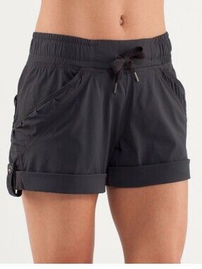 Lululemon Play In The Sun Short